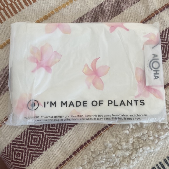*Discontinued* Aloha Collection/Coco Moon MID Pouch NWT ✨Rare✨ - Picture 7 of 7